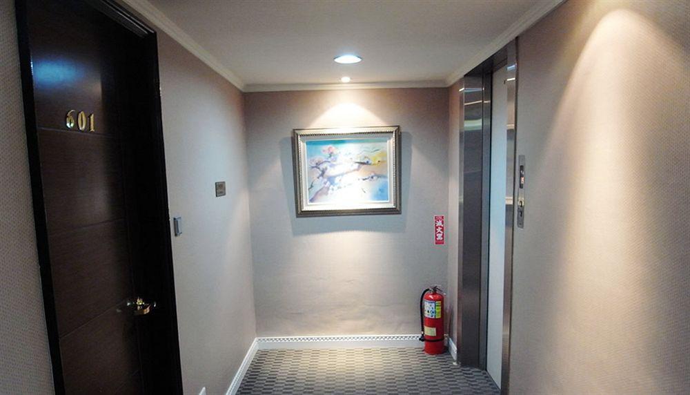 Wonstar Hotel - Songshan Taipei Bagian luar foto