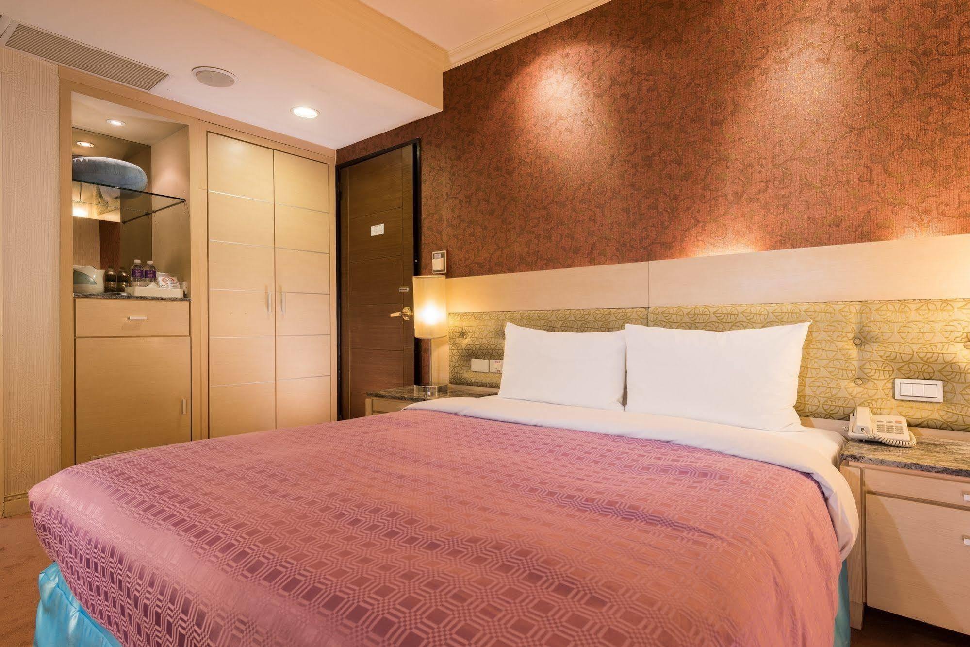 Wonstar Hotel - Songshan Taipei Bagian luar foto