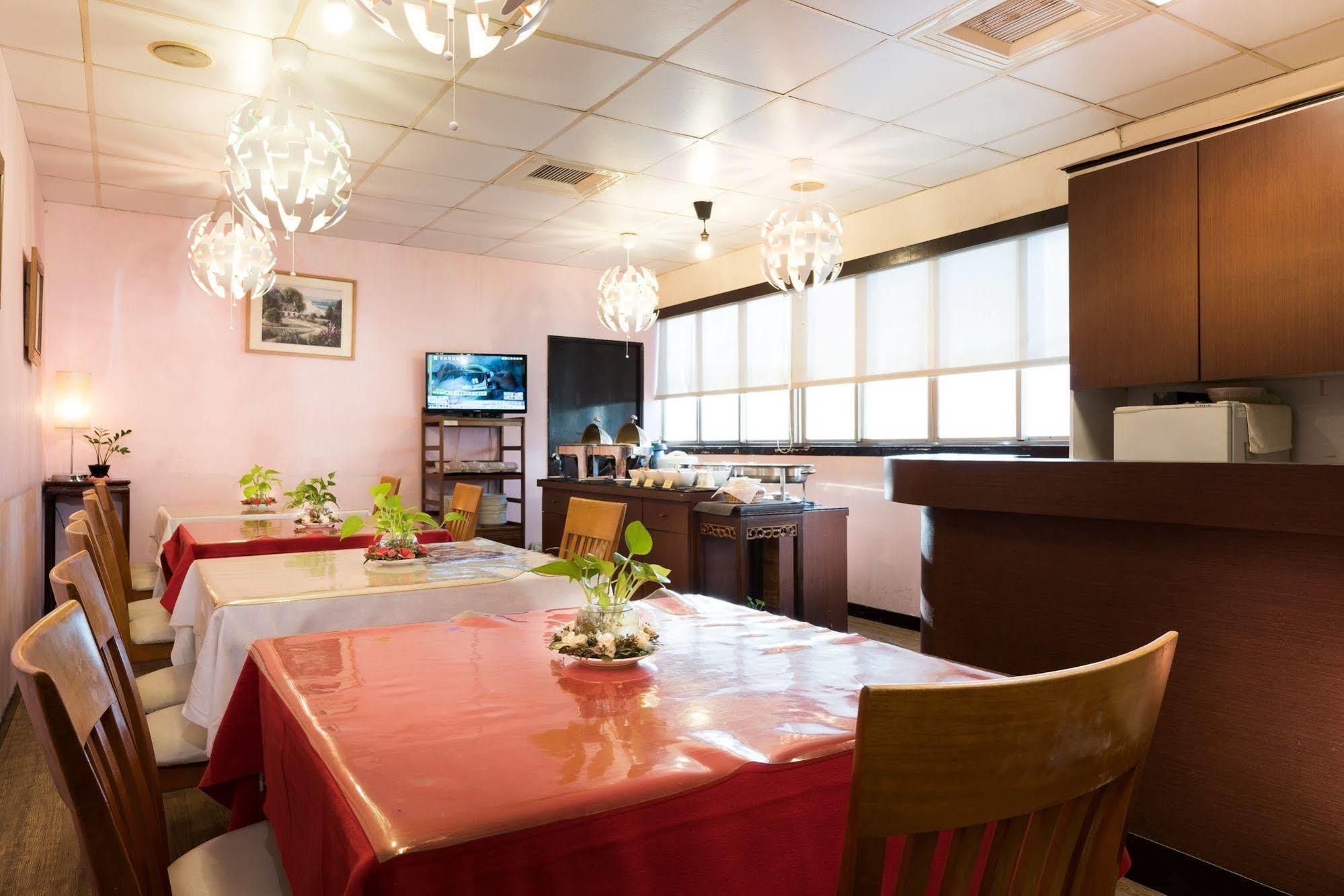 Wonstar Hotel - Songshan Taipei Bagian luar foto